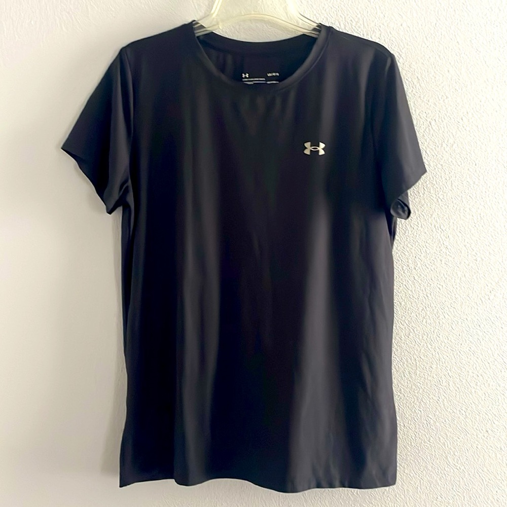 Under Armour Women’s Heat Gear top